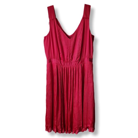 WHBM Red Micro Pleat Midi Sleeveless Dress 10 Holiday Cocktail Party Date Night - Picture 7 of 8